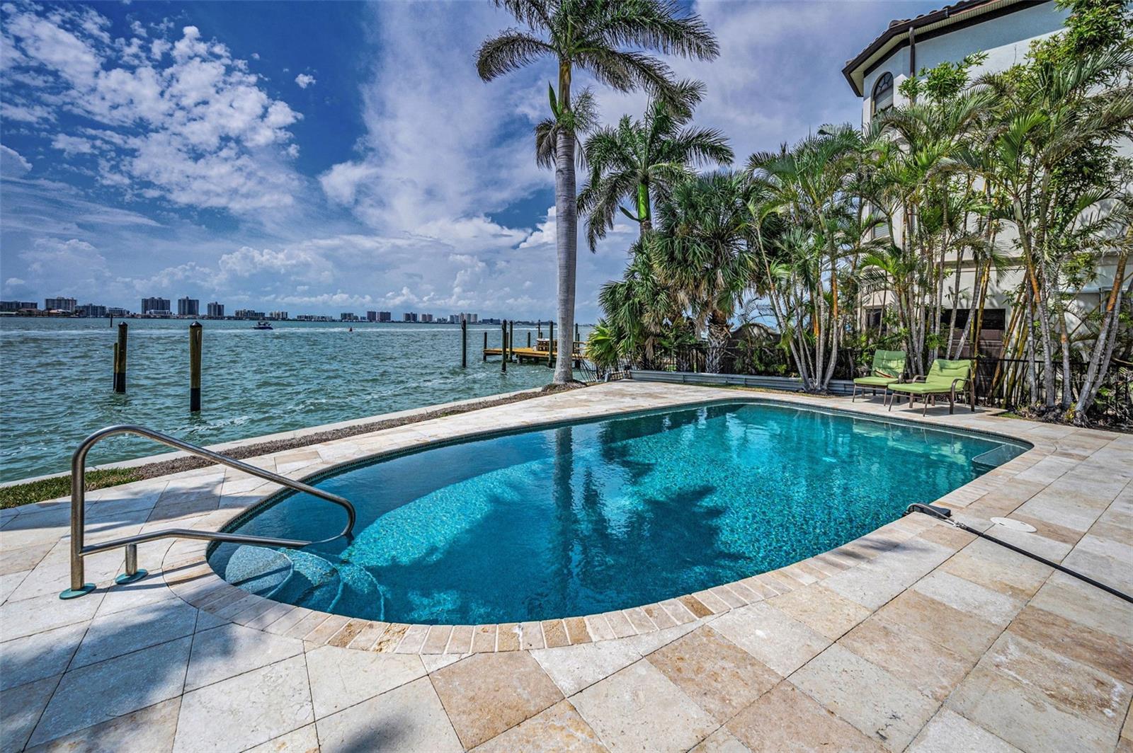 52 N PINE CIR, BELLEAIR, FL, 33756