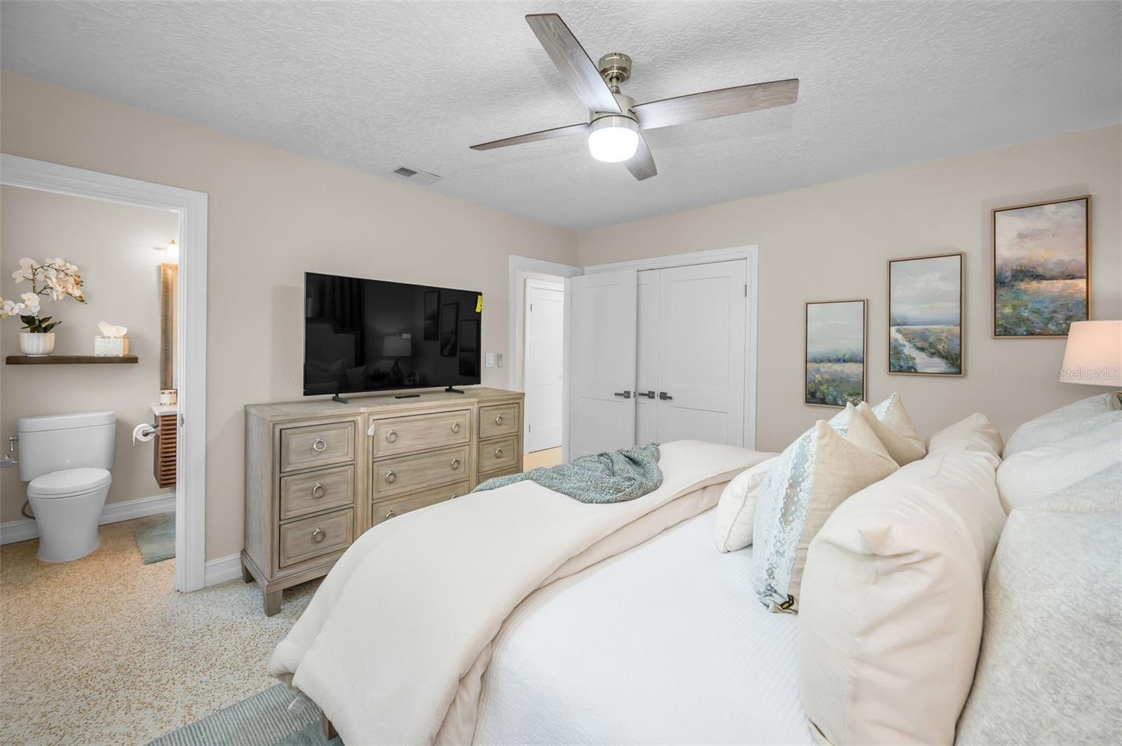 52 N PINE CIR, BELLEAIR, FL, 33756