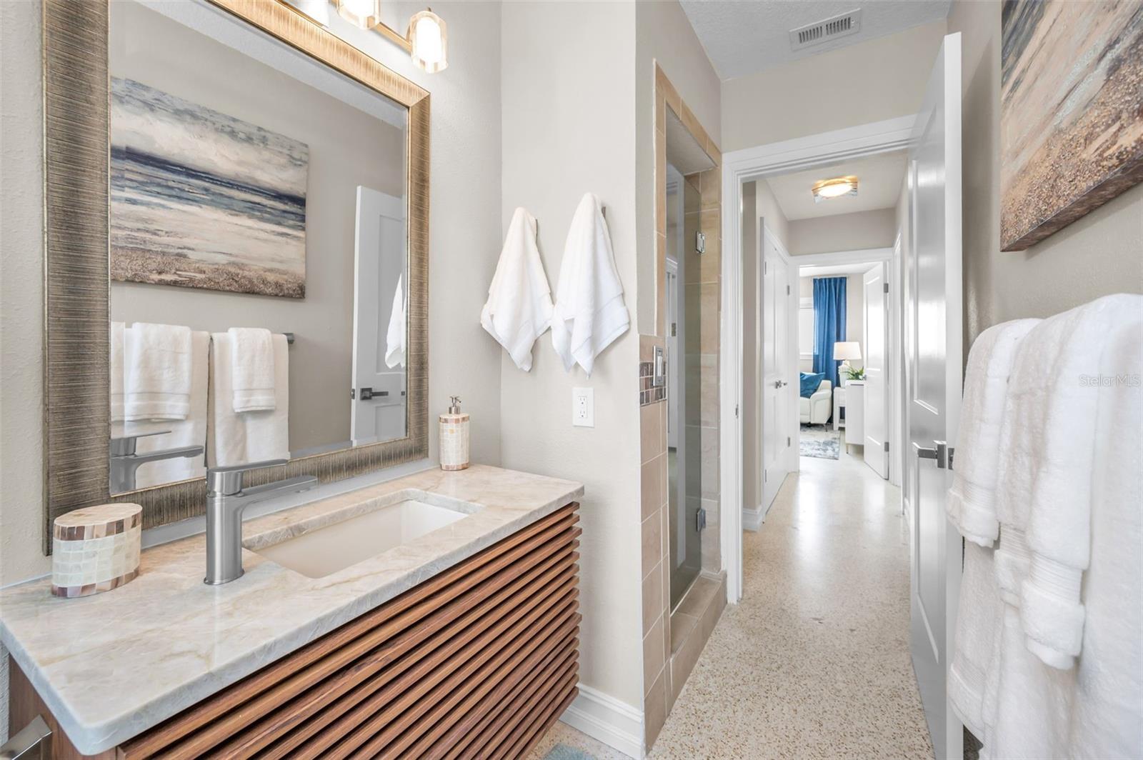 52 N PINE CIR, BELLEAIR, FL, 33756