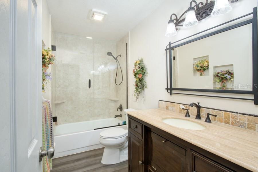 831 FORESTWOOD DR, MINNEOLA, FL, 34715