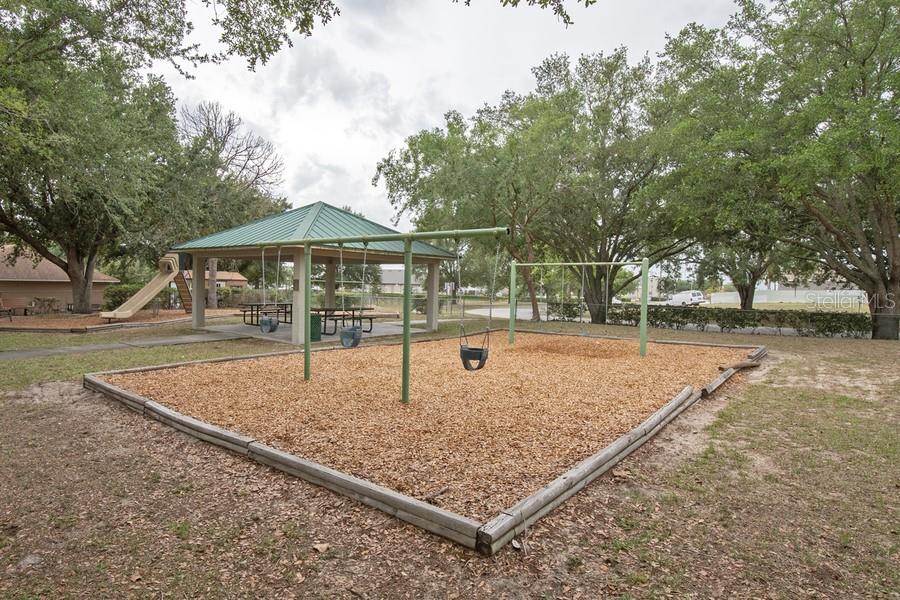 831 FORESTWOOD DR, MINNEOLA, FL, 34715