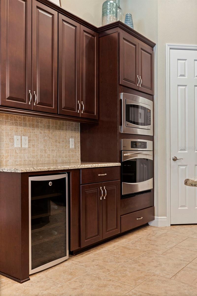 20214 OAK THORN WAY, TAMPA, FL, 33647