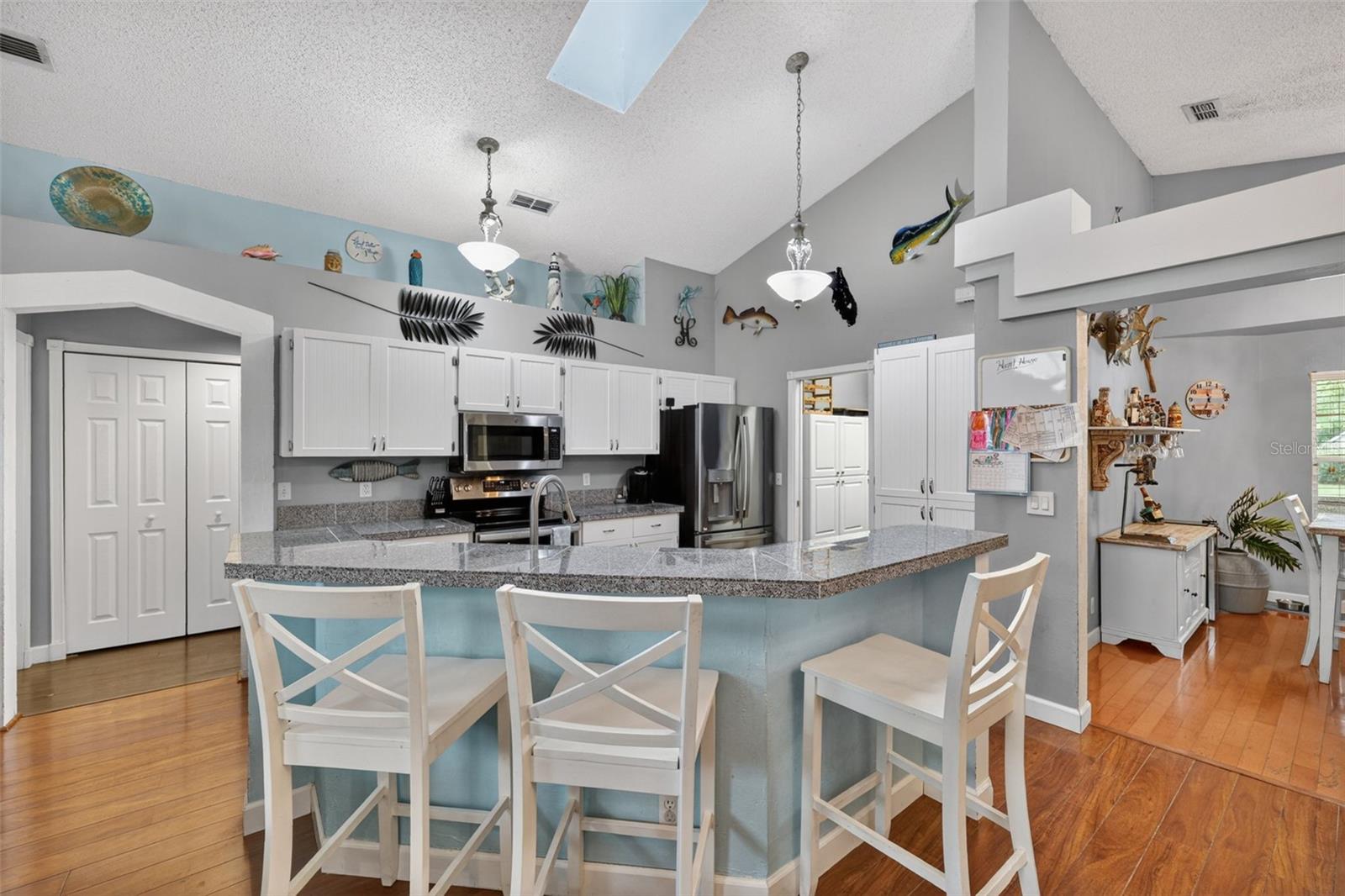 962 EDGEHILL DR, PALM HARBOR, FL, 34684