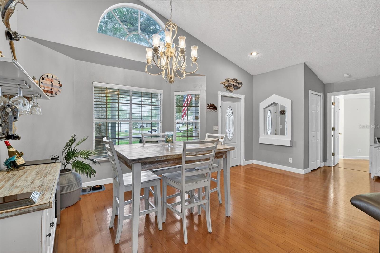 962 EDGEHILL DR, PALM HARBOR, FL, 34684