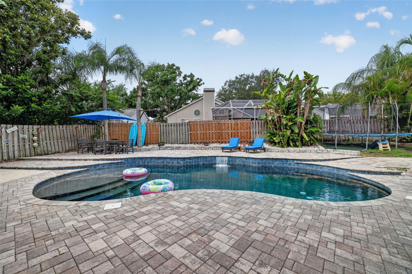962 EDGEHILL DR, PALM HARBOR, FL, 34684
