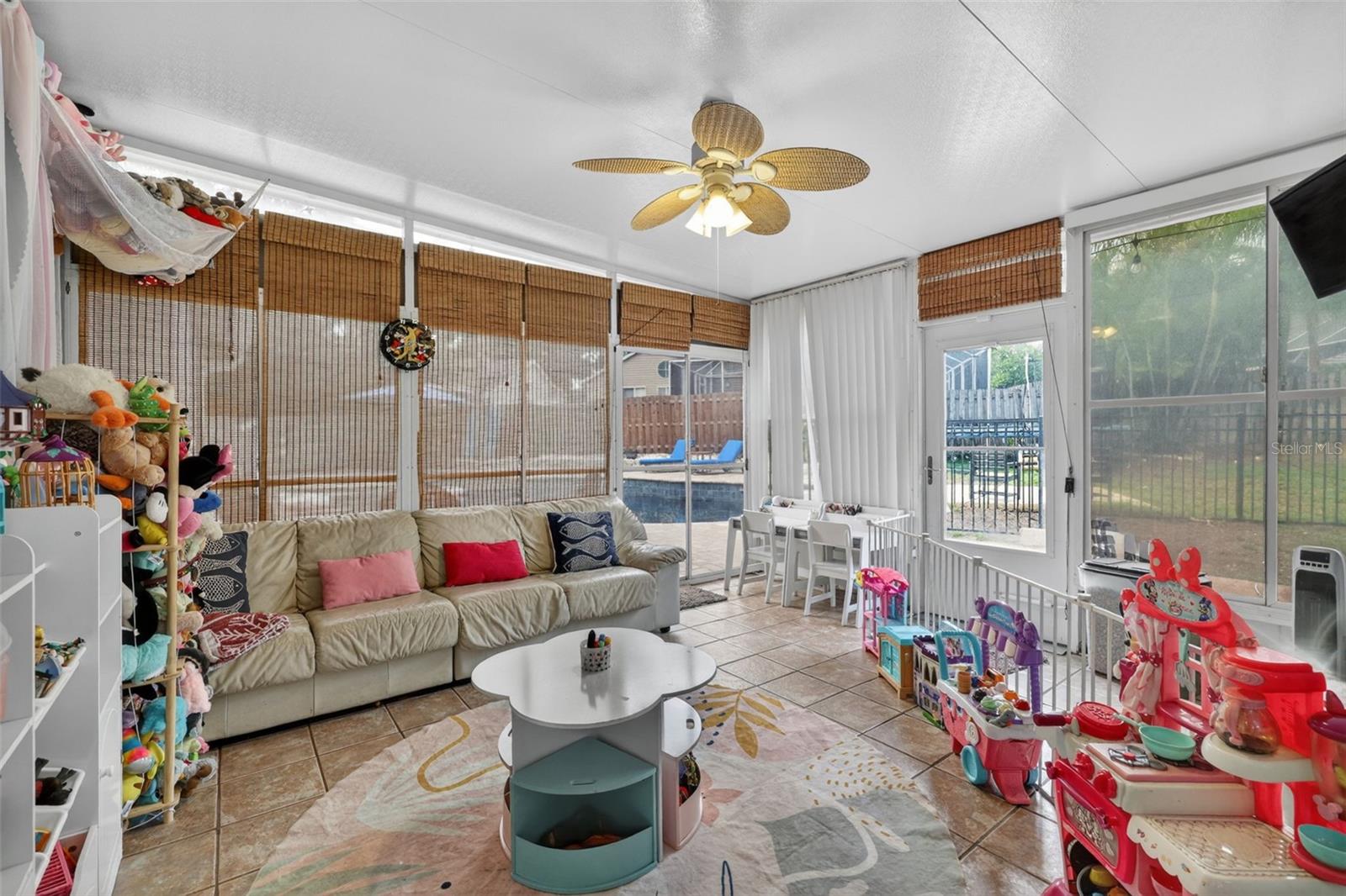 962 EDGEHILL DR, PALM HARBOR, FL, 34684