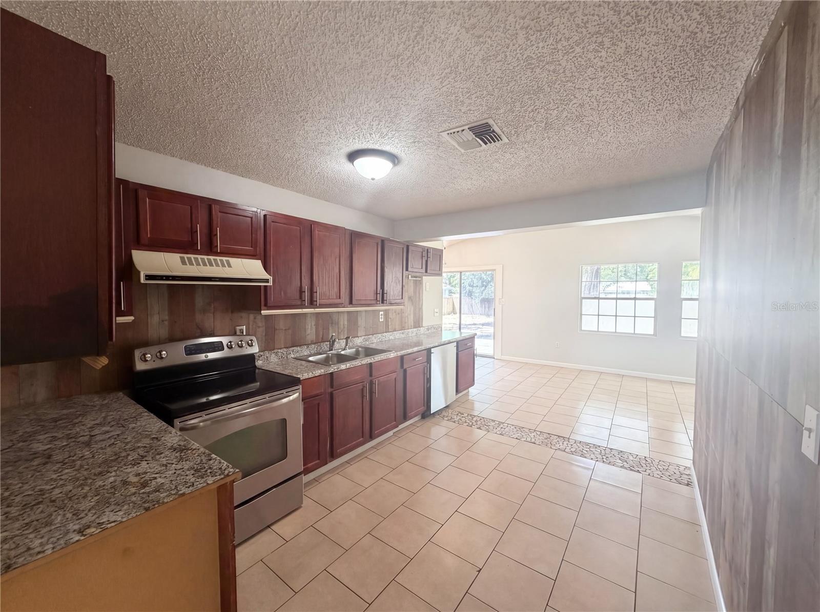 613 4TH ST NE, FORT MEADE, FL, 33841