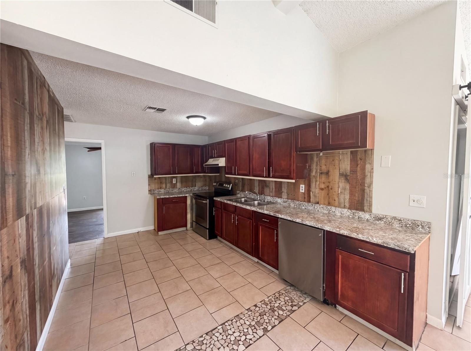 613 4TH ST NE, FORT MEADE, FL, 33841