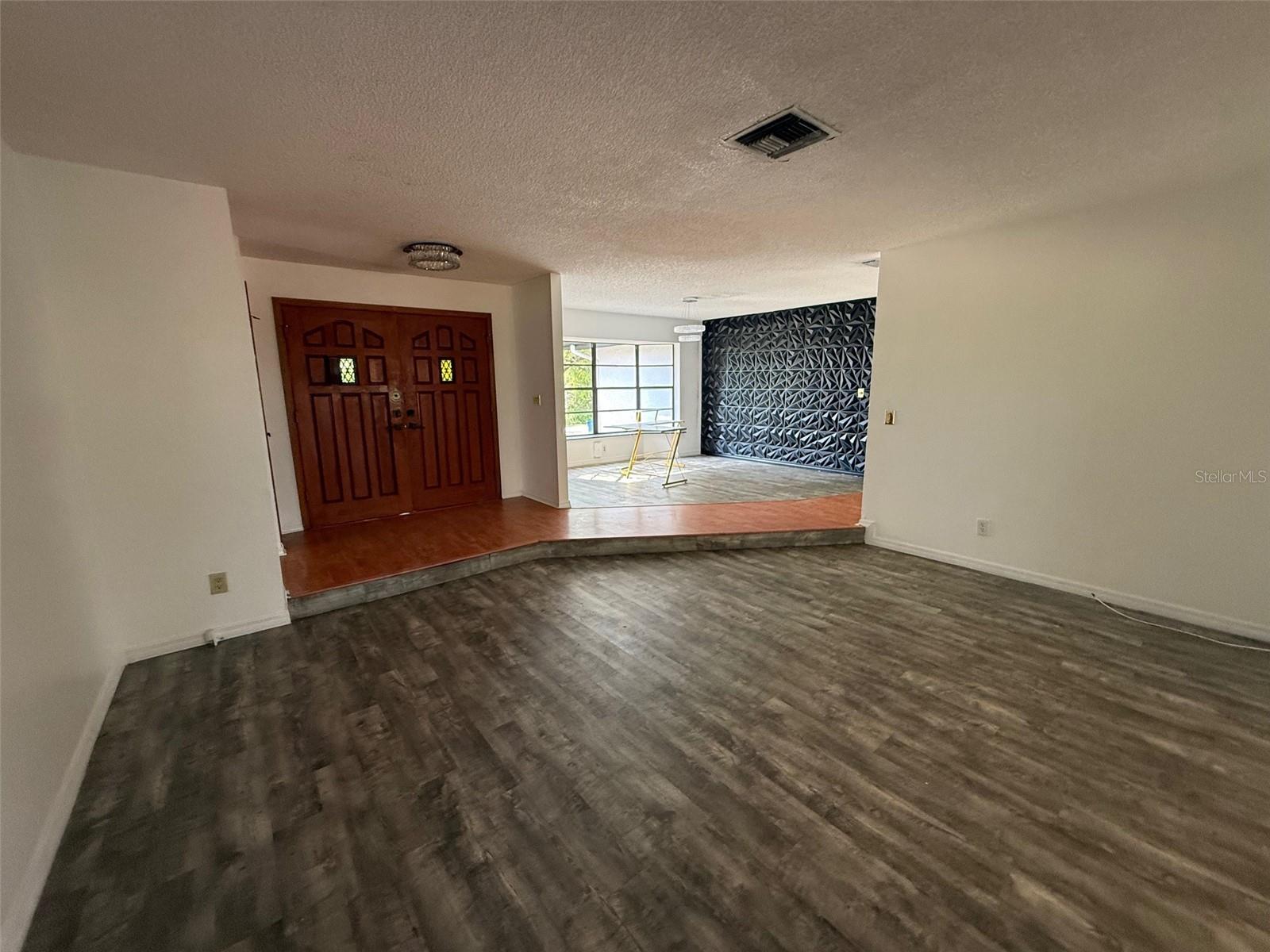 5312 SUWANNEE RD, WEEKI WACHEE, FL, 34607