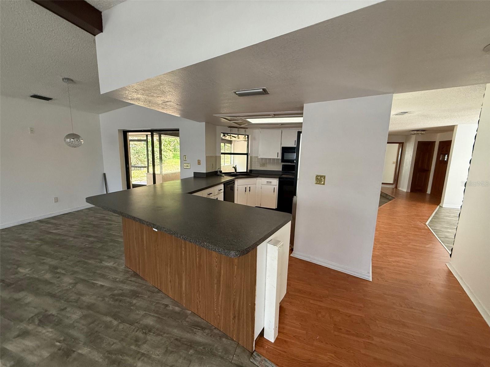 5312 SUWANNEE RD, WEEKI WACHEE, FL, 34607