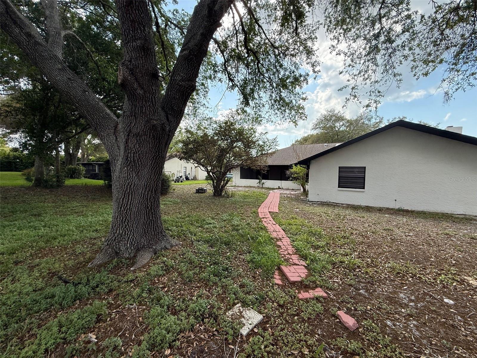 5312 SUWANNEE RD, WEEKI WACHEE, FL, 34607
