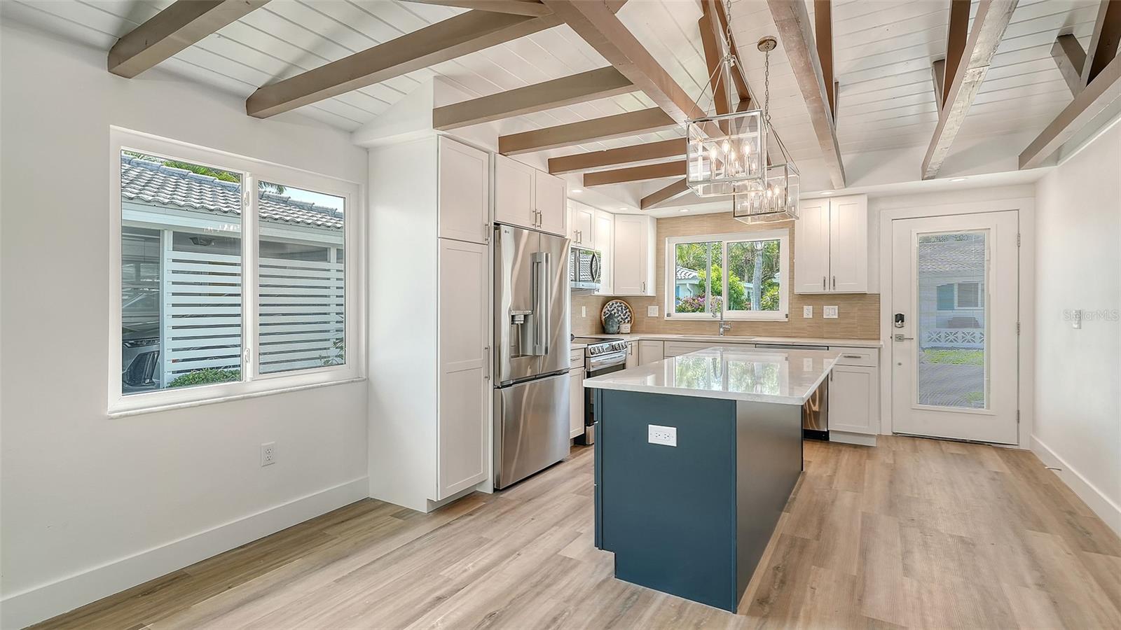 711 SPANISH DR S, LONGBOAT KEY, FL, 34228