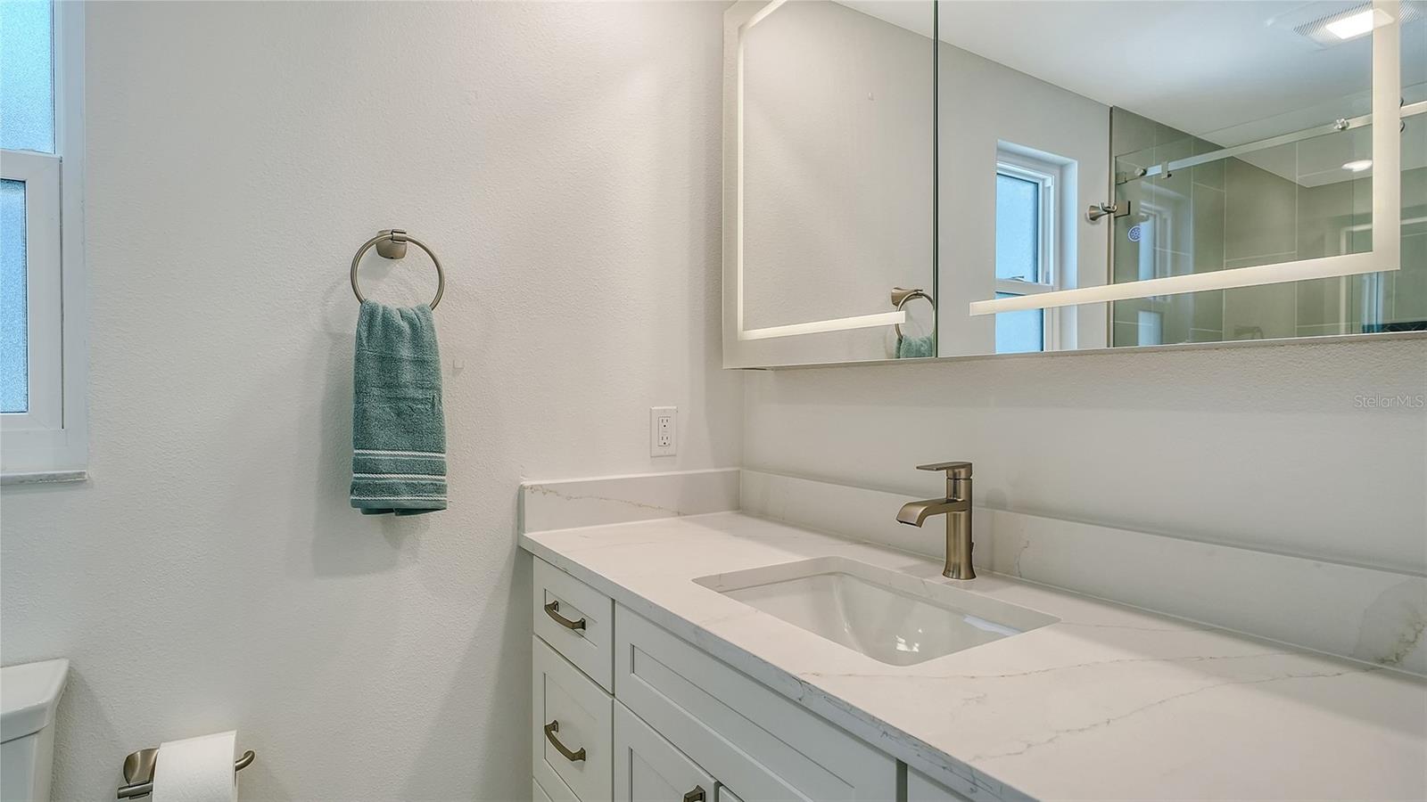 711 SPANISH DR S, LONGBOAT KEY, FL, 34228