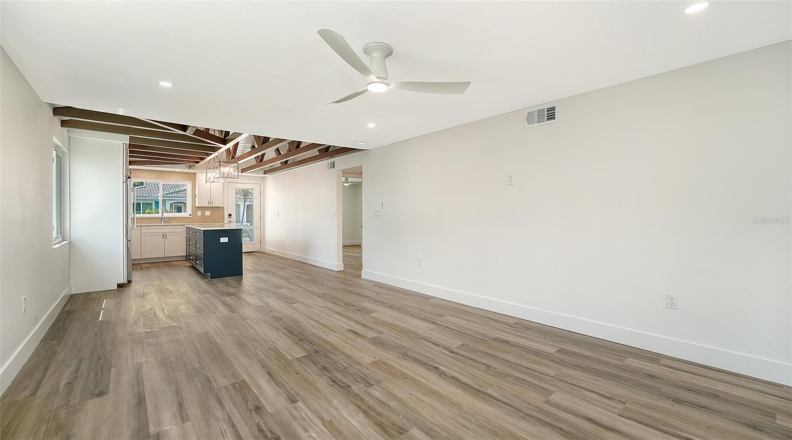 711 SPANISH DR S, LONGBOAT KEY, FL, 34228