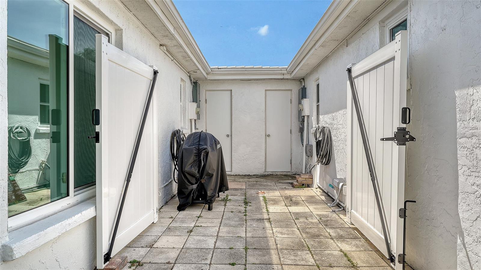 711 SPANISH DR S, LONGBOAT KEY, FL, 34228