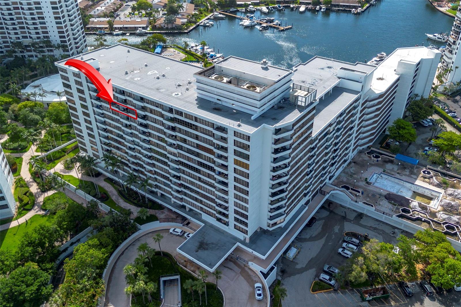 500 THREE ISLANDS BLVD #1008, HALLANDALE BEACH, FL, 33009