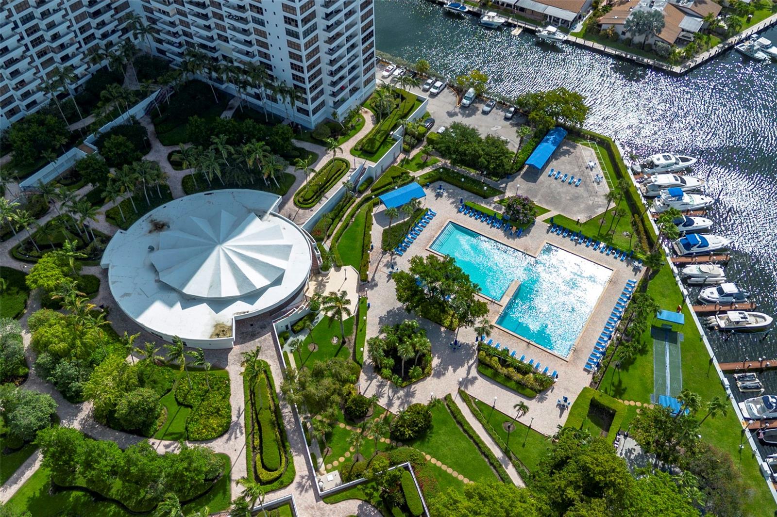 500 THREE ISLANDS BLVD #1008, HALLANDALE BEACH, FL, 33009