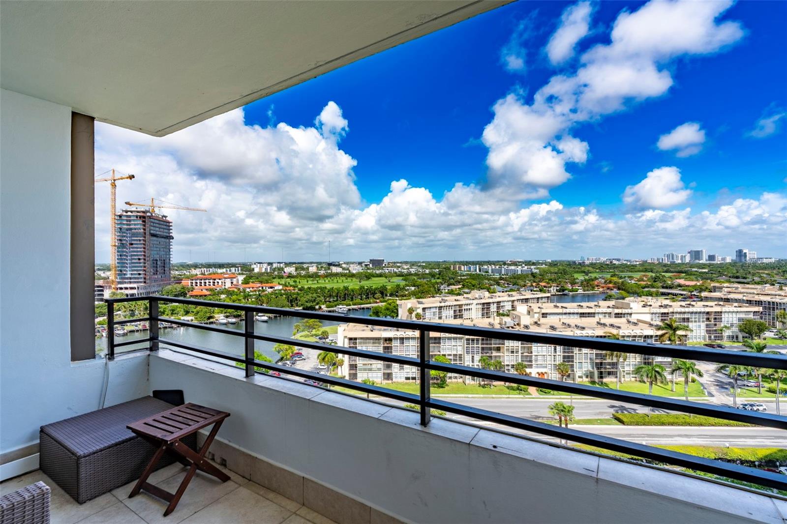 500 THREE ISLANDS BLVD #1008, HALLANDALE BEACH, FL, 33009
