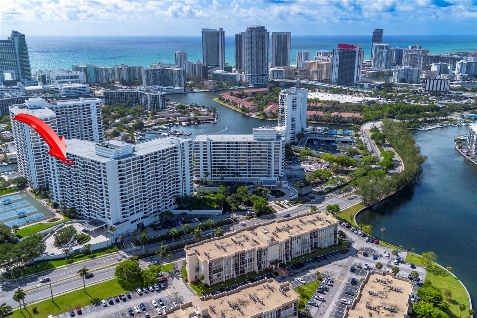 500 THREE ISLANDS BLVD #1008, HALLANDALE BEACH, FL, 33009