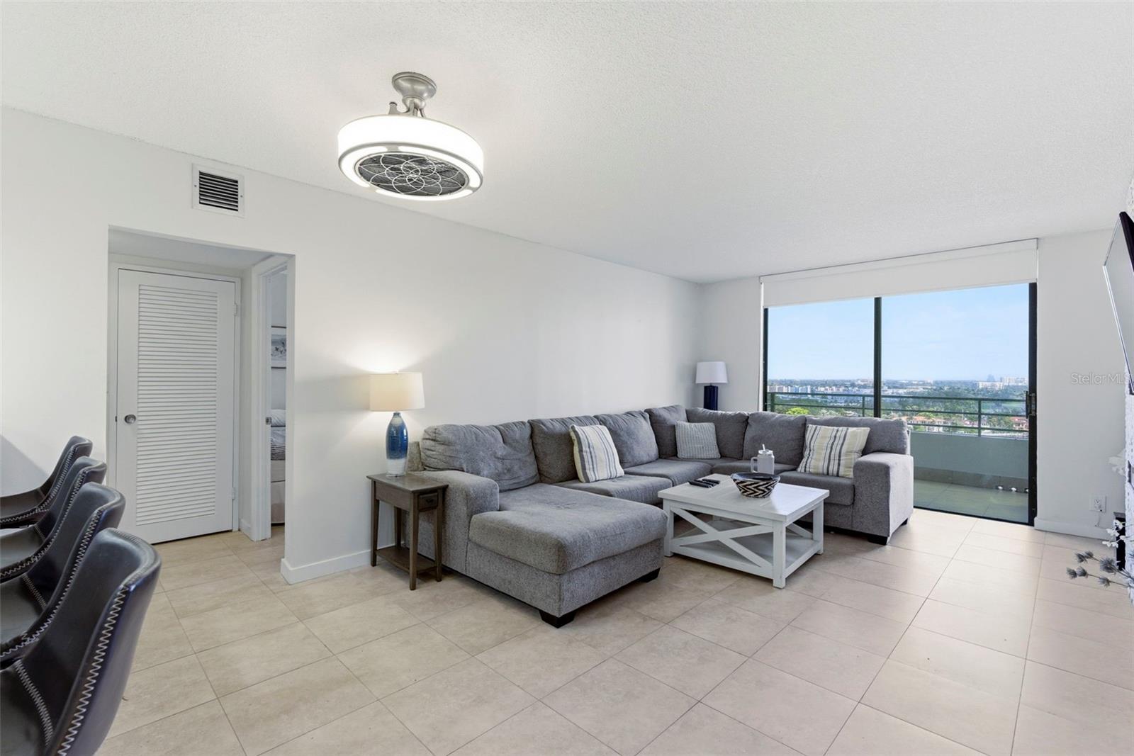 500 THREE ISLANDS BLVD #1008, HALLANDALE BEACH, FL, 33009