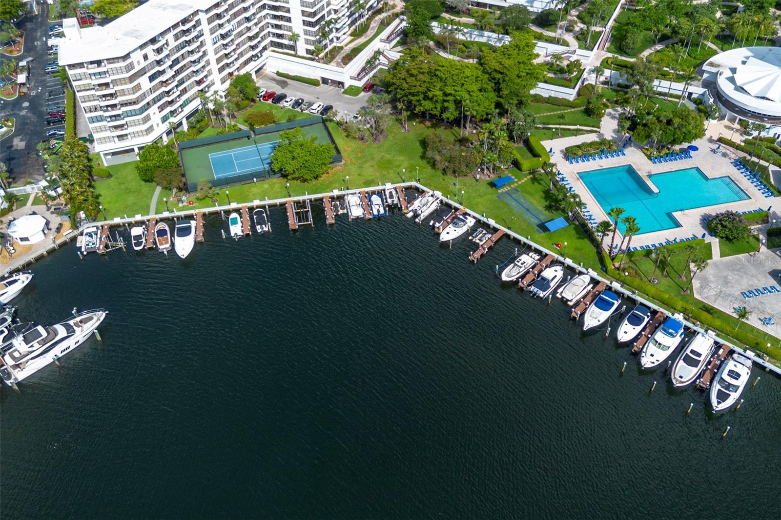500 THREE ISLANDS BLVD #1008, HALLANDALE BEACH, FL, 33009