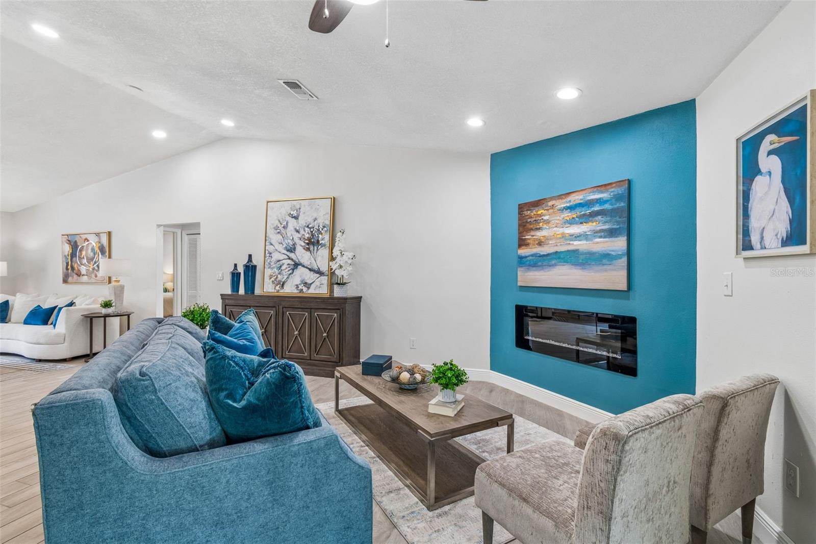 4201 W WYOMING AVE, TAMPA, FL, 33616