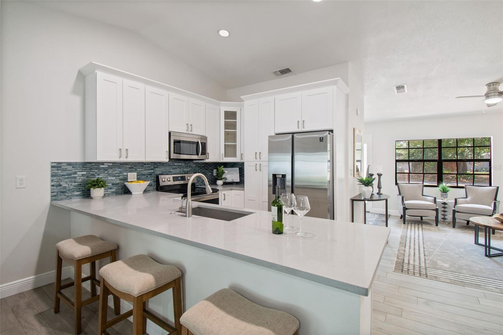 4201 W WYOMING AVE, TAMPA, FL, 33616