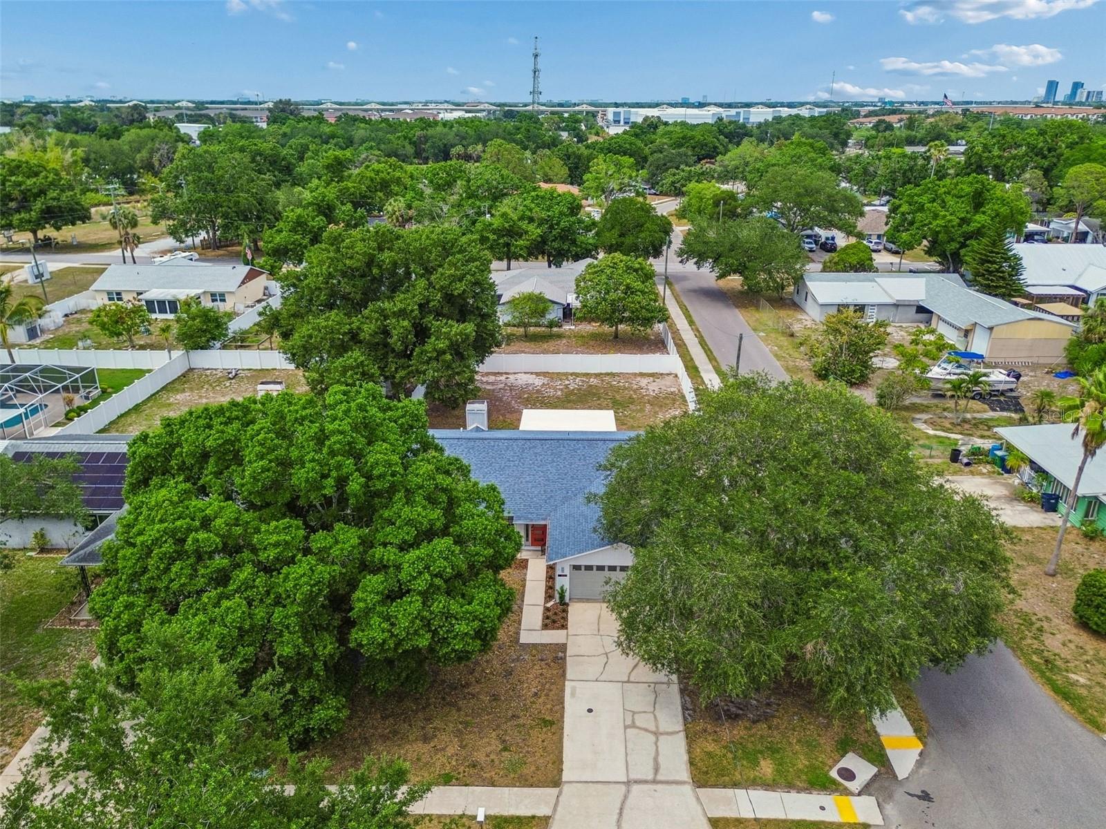 4201 W WYOMING AVE, TAMPA, FL, 33616