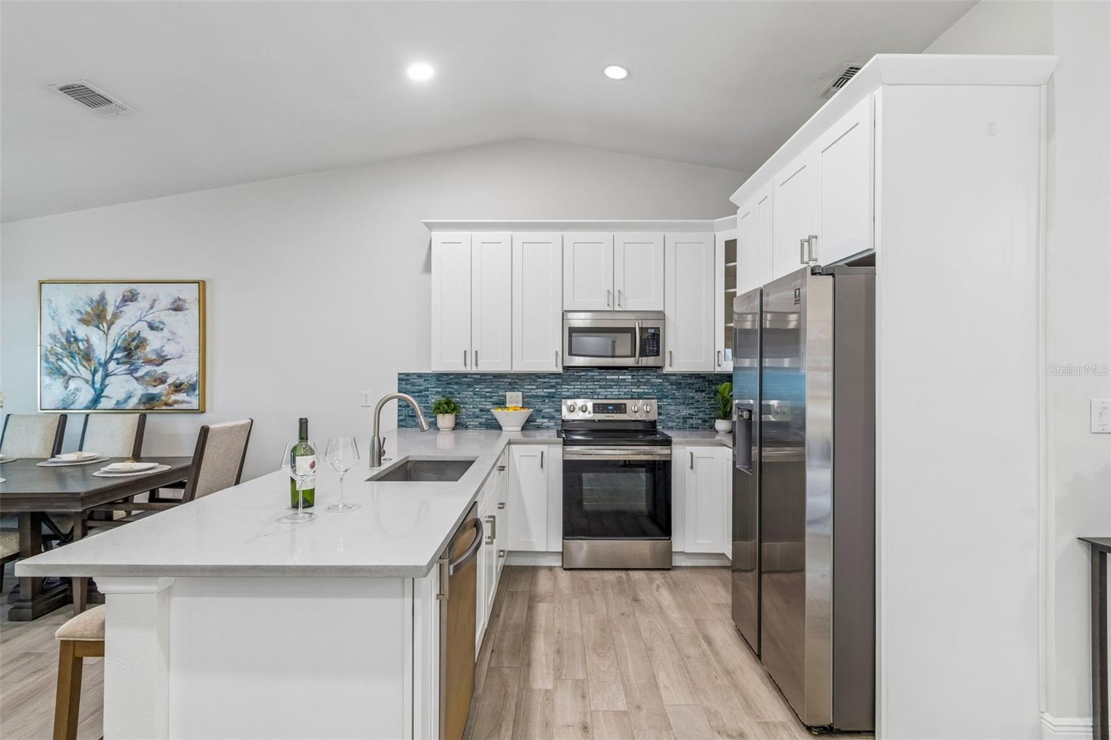 4201 W WYOMING AVE, TAMPA, FL, 33616