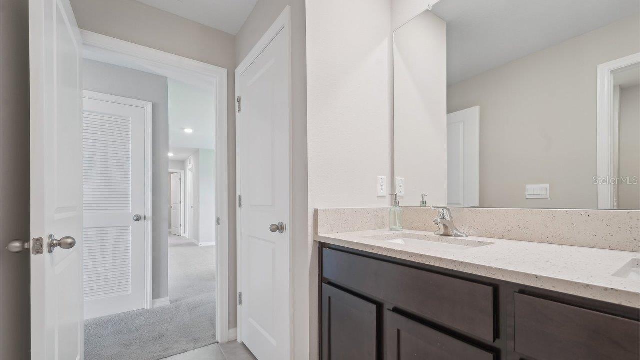 8607 TIDEWATER TRAIL AVE, TEMPLE TERRACE, FL, 33637