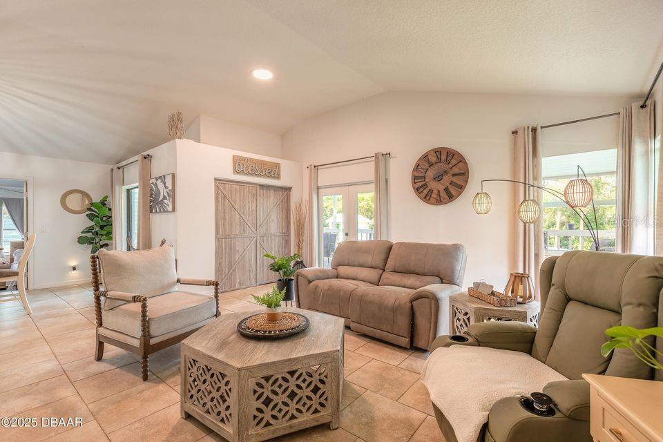 1077 GEORGE ANDERSON ST, ORMOND BEACH, FL, 32174