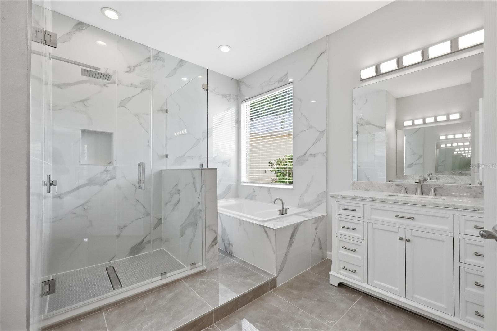 353 PLUMOSO LOOP, DAVENPORT, FL, 33897