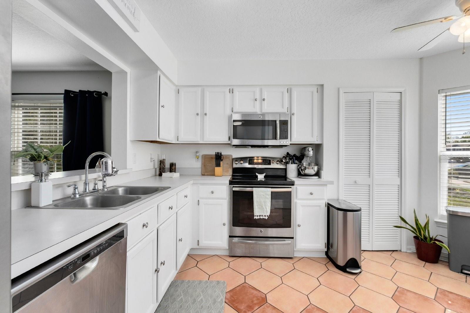 4258 E WEEPING WILLOW CIR, WINTER SPRINGS, FL, 32708
