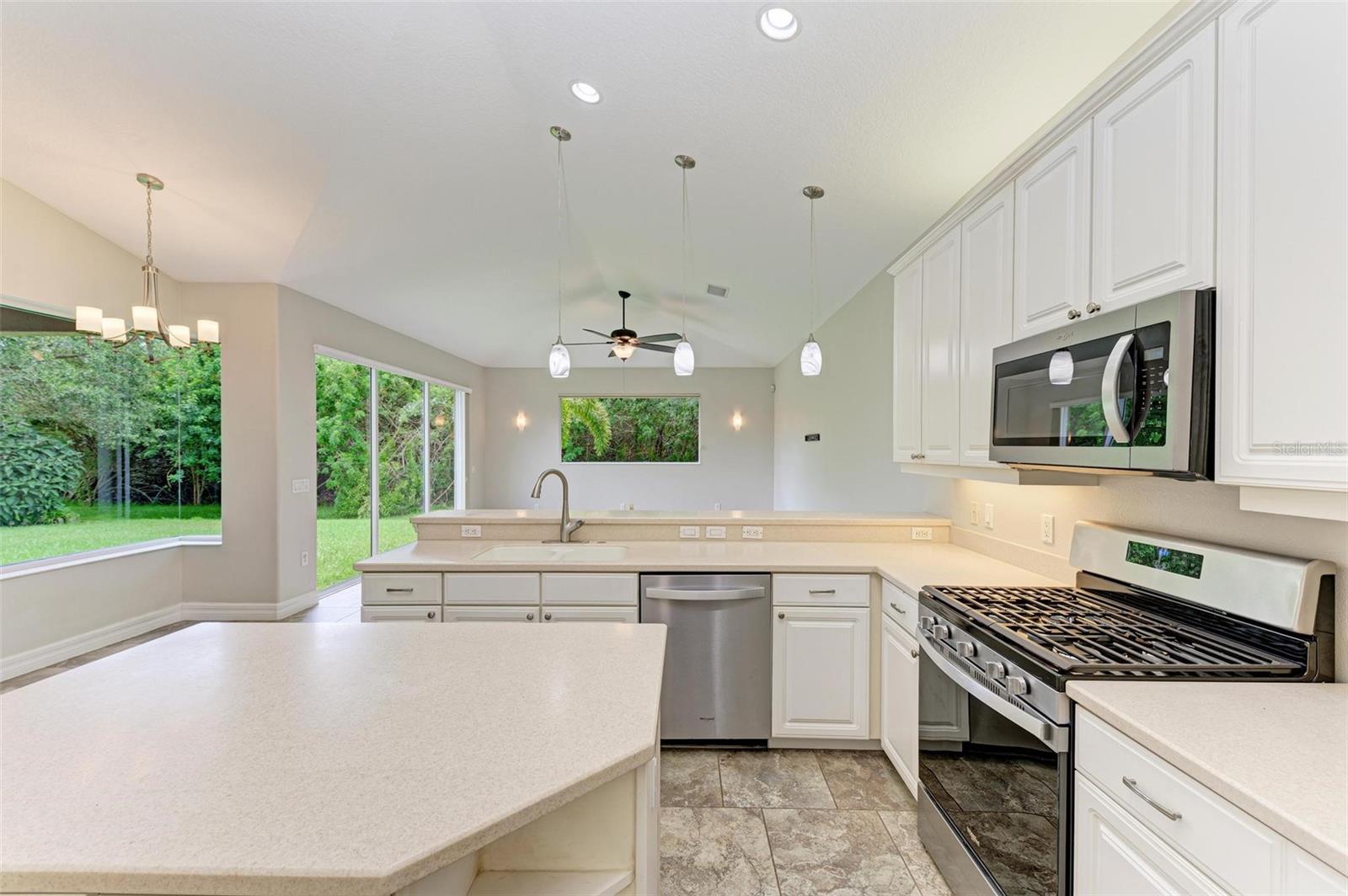 337 SNAPDRAGON LOOP, BRADENTON, FL, 34212