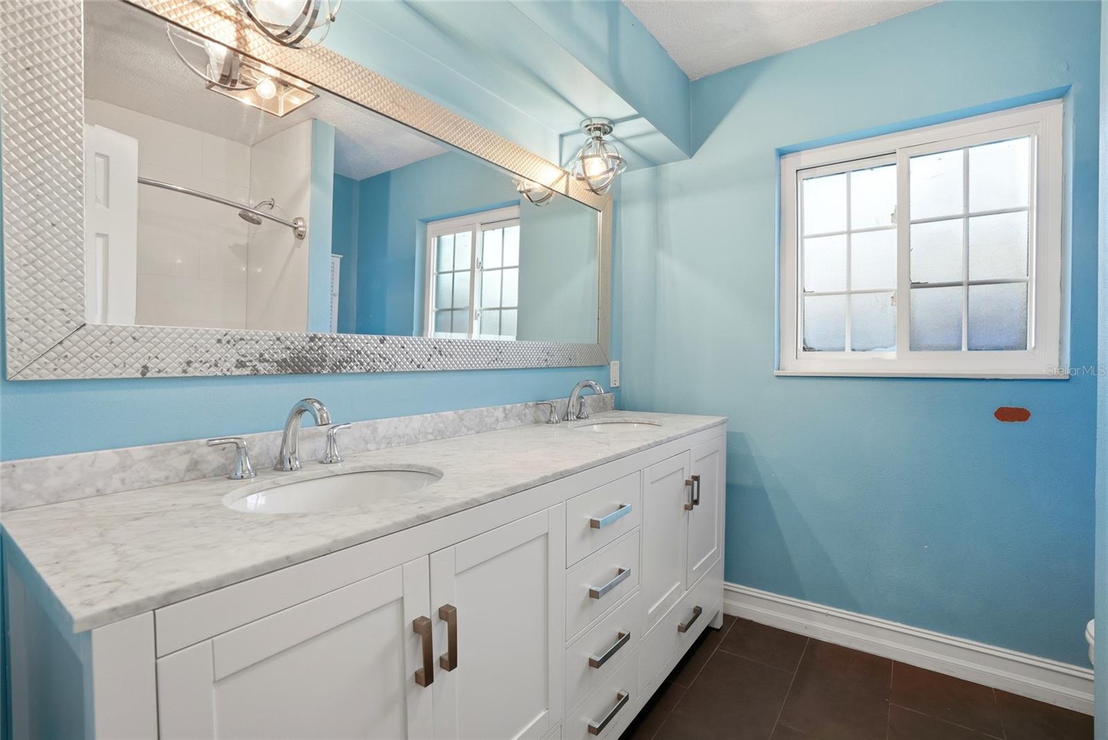 1349 VIEWTOP DR, CLEARWATER, FL, 33764