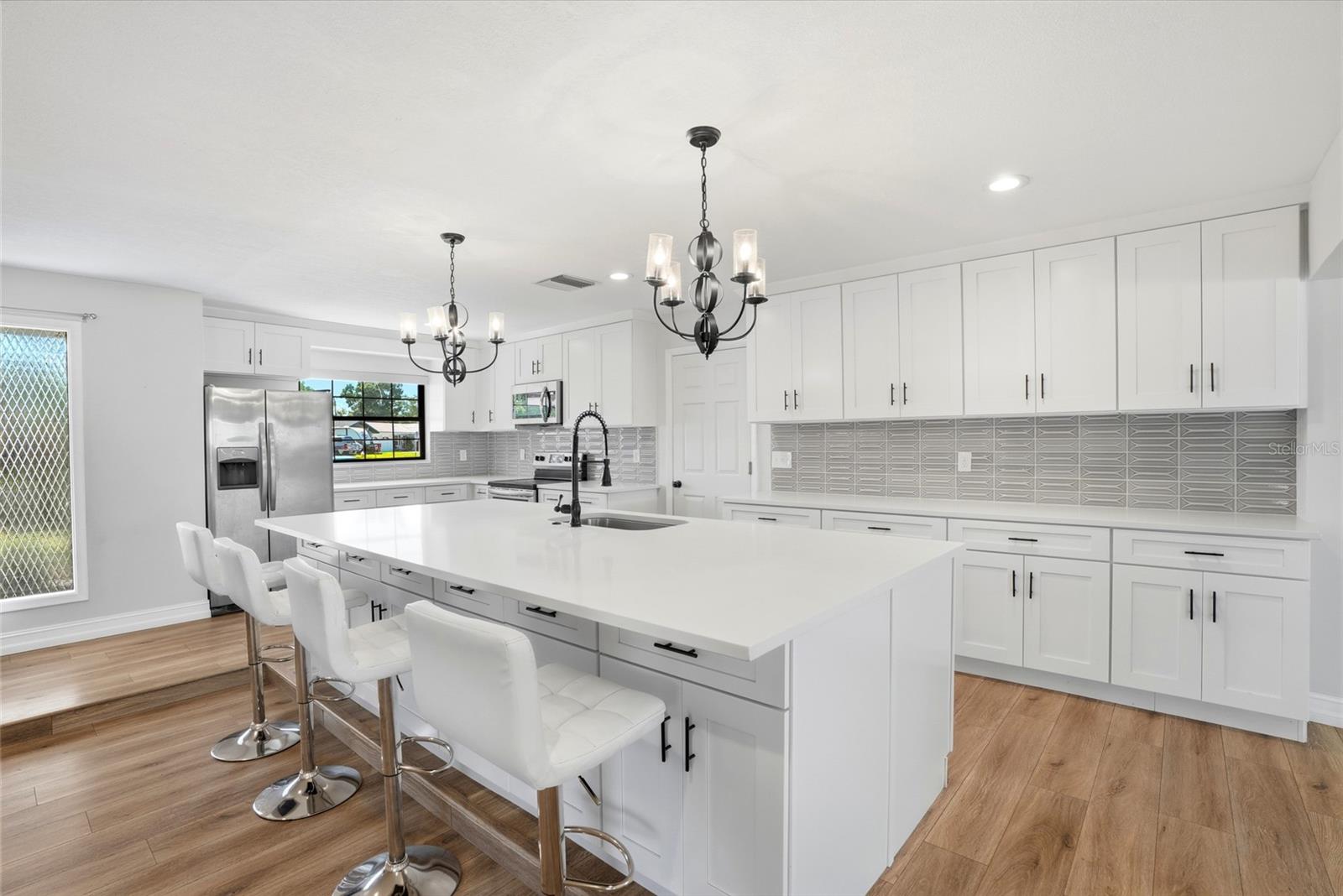 1349 VIEWTOP DR, CLEARWATER, FL, 33764