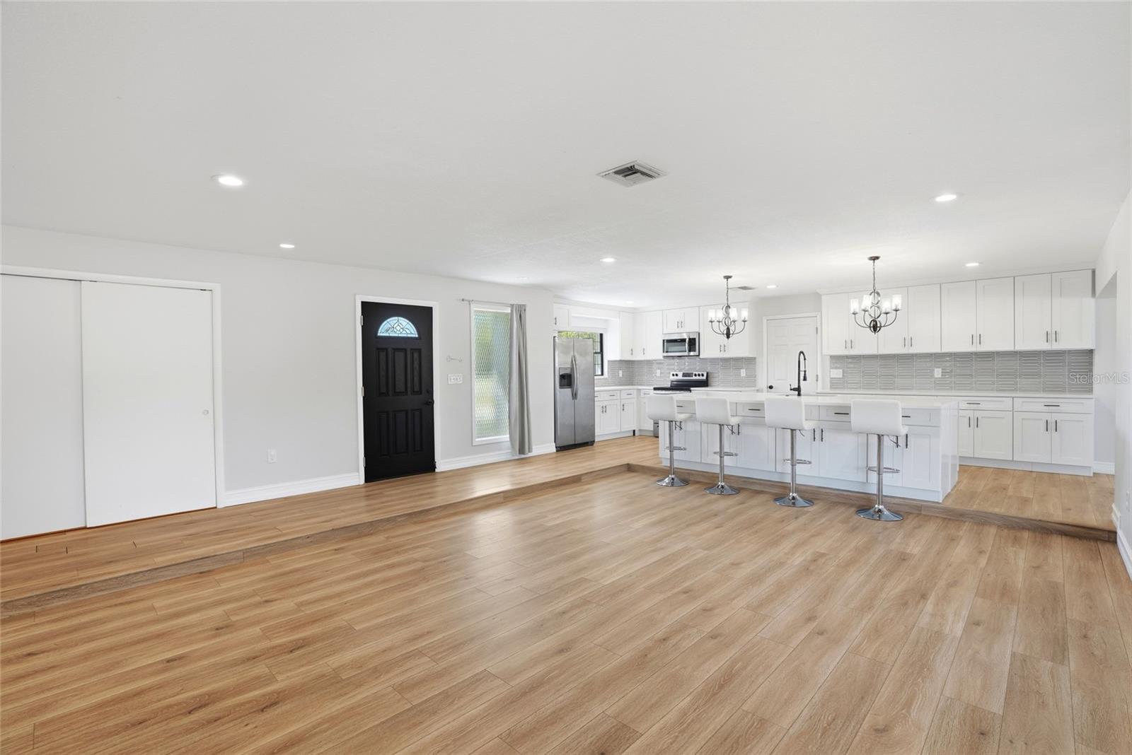 1349 VIEWTOP DR, CLEARWATER, FL, 33764