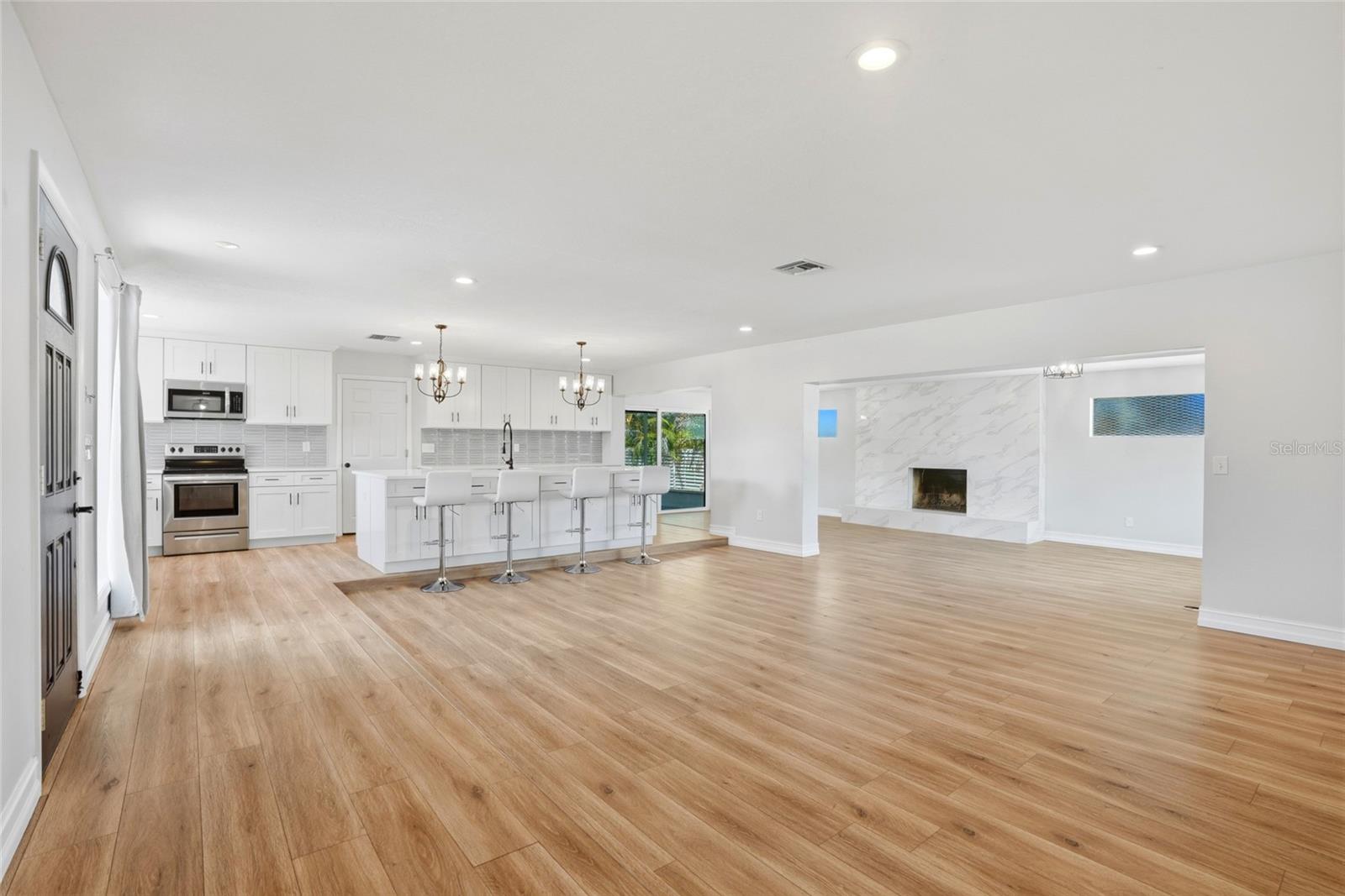 1349 VIEWTOP DR, CLEARWATER, FL, 33764