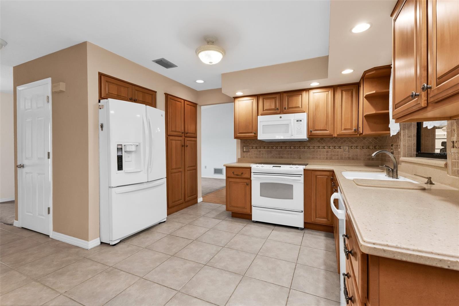 21492 LANDIS AVE, PORT CHARLOTTE, FL, 33954