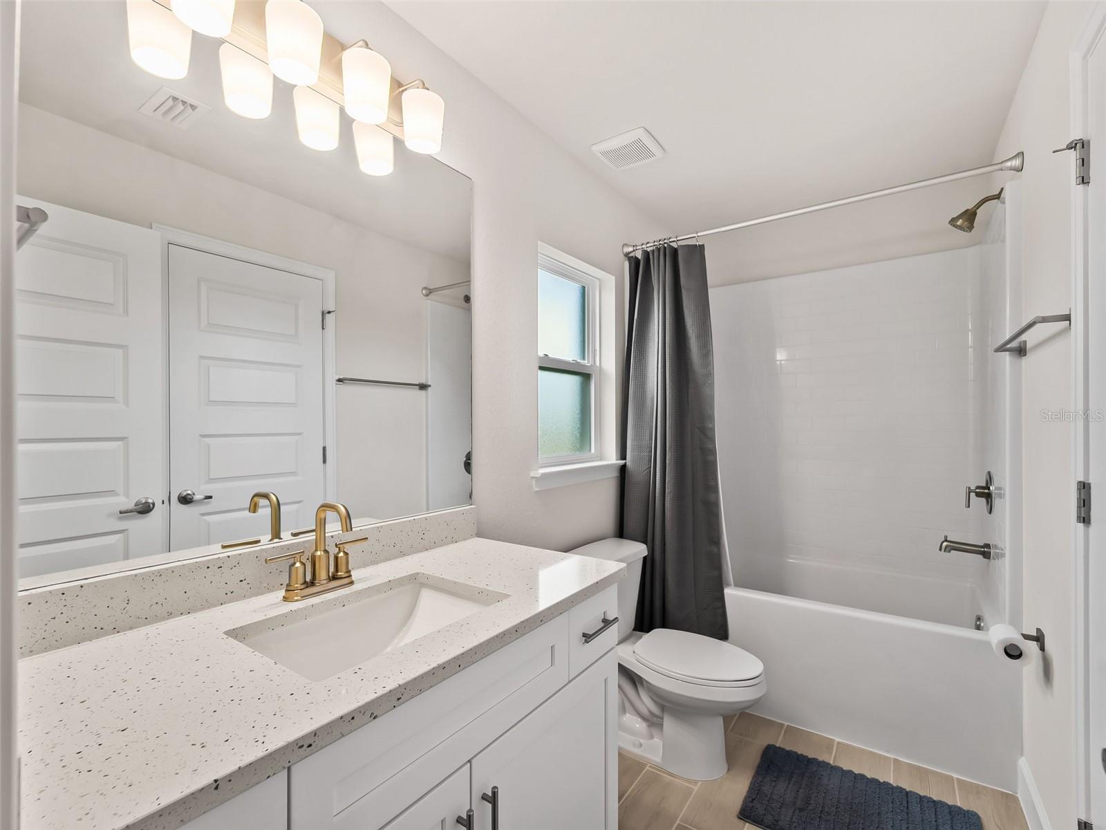 15712 ALDAMA CIR, PORT CHARLOTTE, FL, 33981
