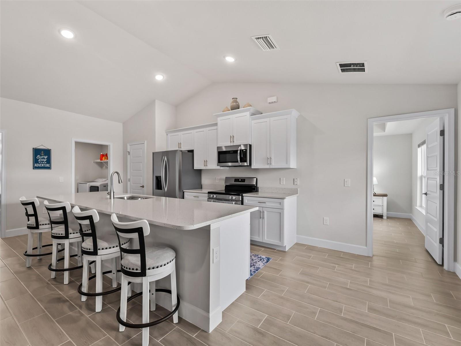 15712 ALDAMA CIR, PORT CHARLOTTE, FL, 33981