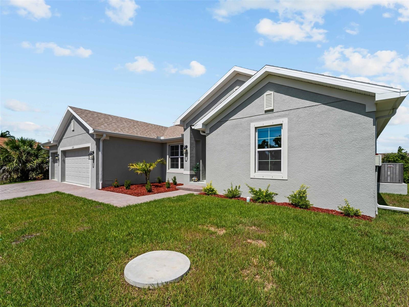 15712 ALDAMA CIR, PORT CHARLOTTE, FL, 33981