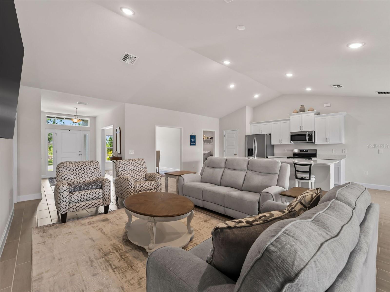 15712 ALDAMA CIR, PORT CHARLOTTE, FL, 33981