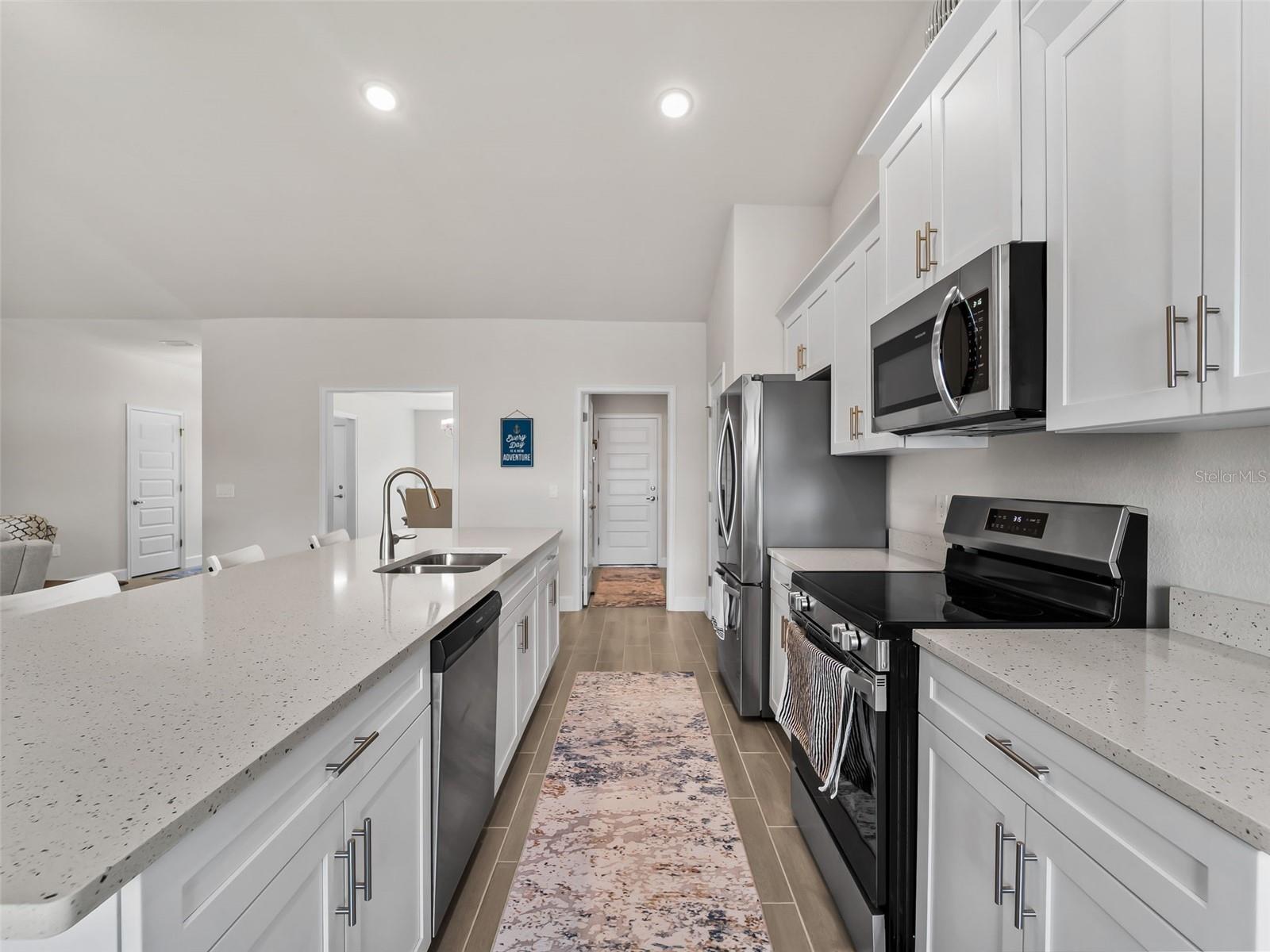 15712 ALDAMA CIR, PORT CHARLOTTE, FL, 33981