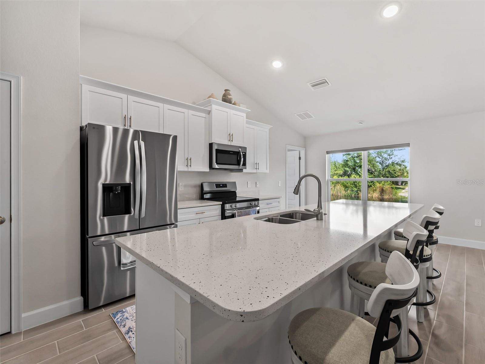 15712 ALDAMA CIR, PORT CHARLOTTE, FL, 33981