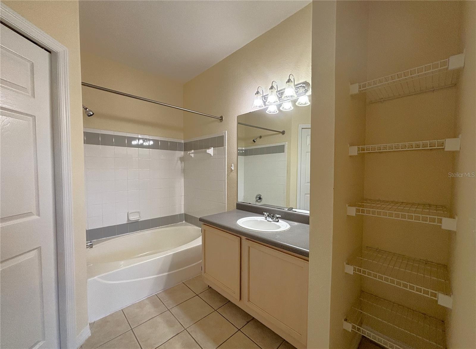 6663 QUEENS BOROUGH AVE #303, ORLANDO, FL, 32835