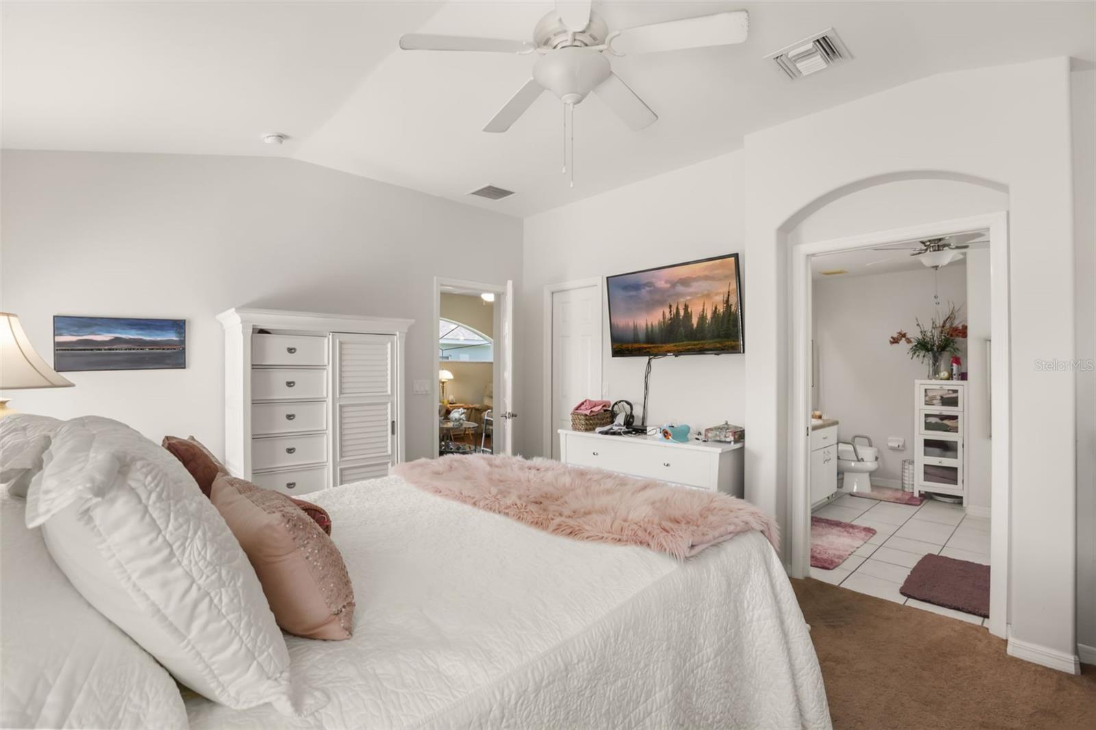 5190 CHINA SEA DR, TAVARES, FL, 32778