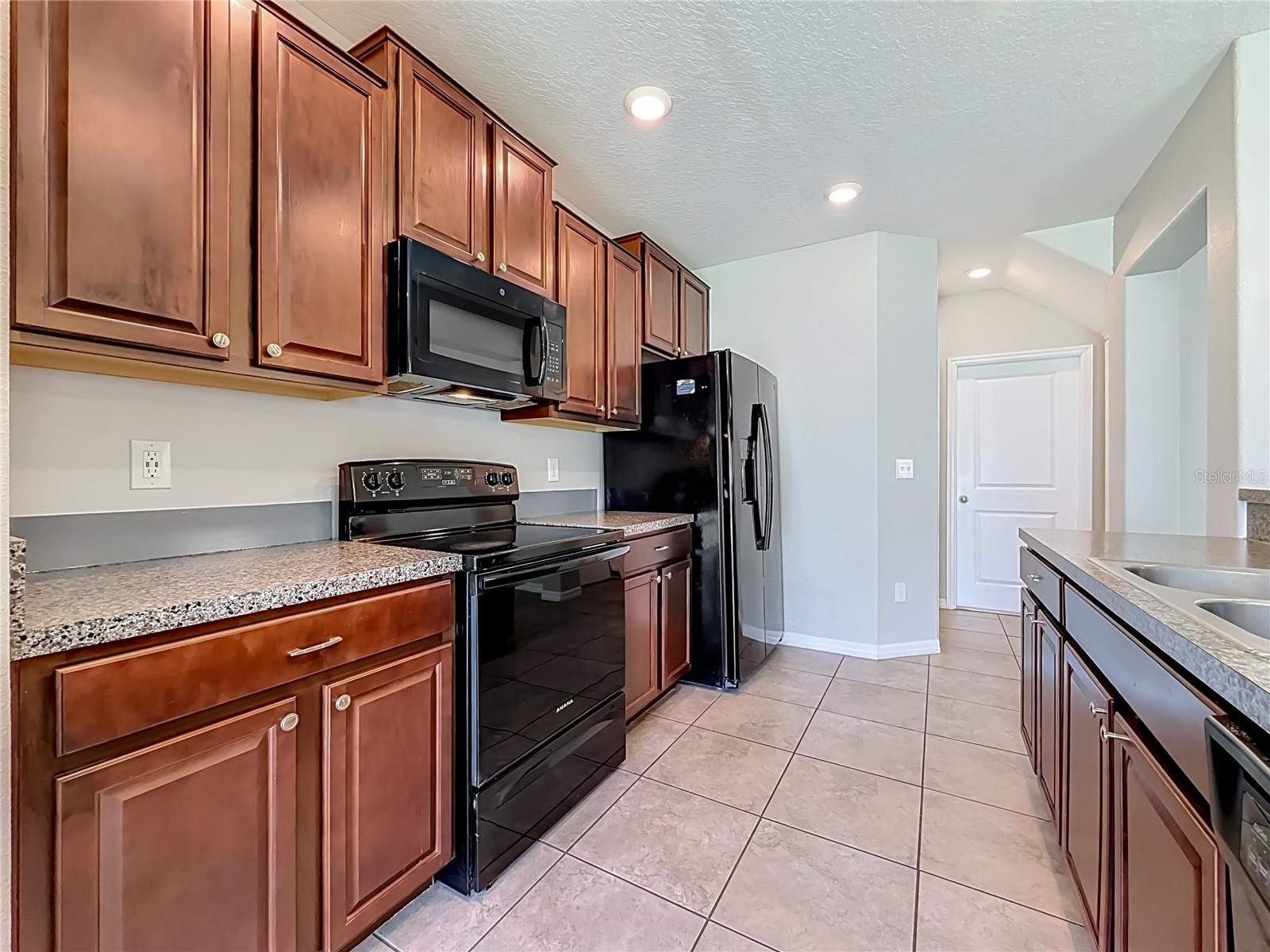 7405 EVENING PRIMROSE CT, TAMPA, FL, 33619