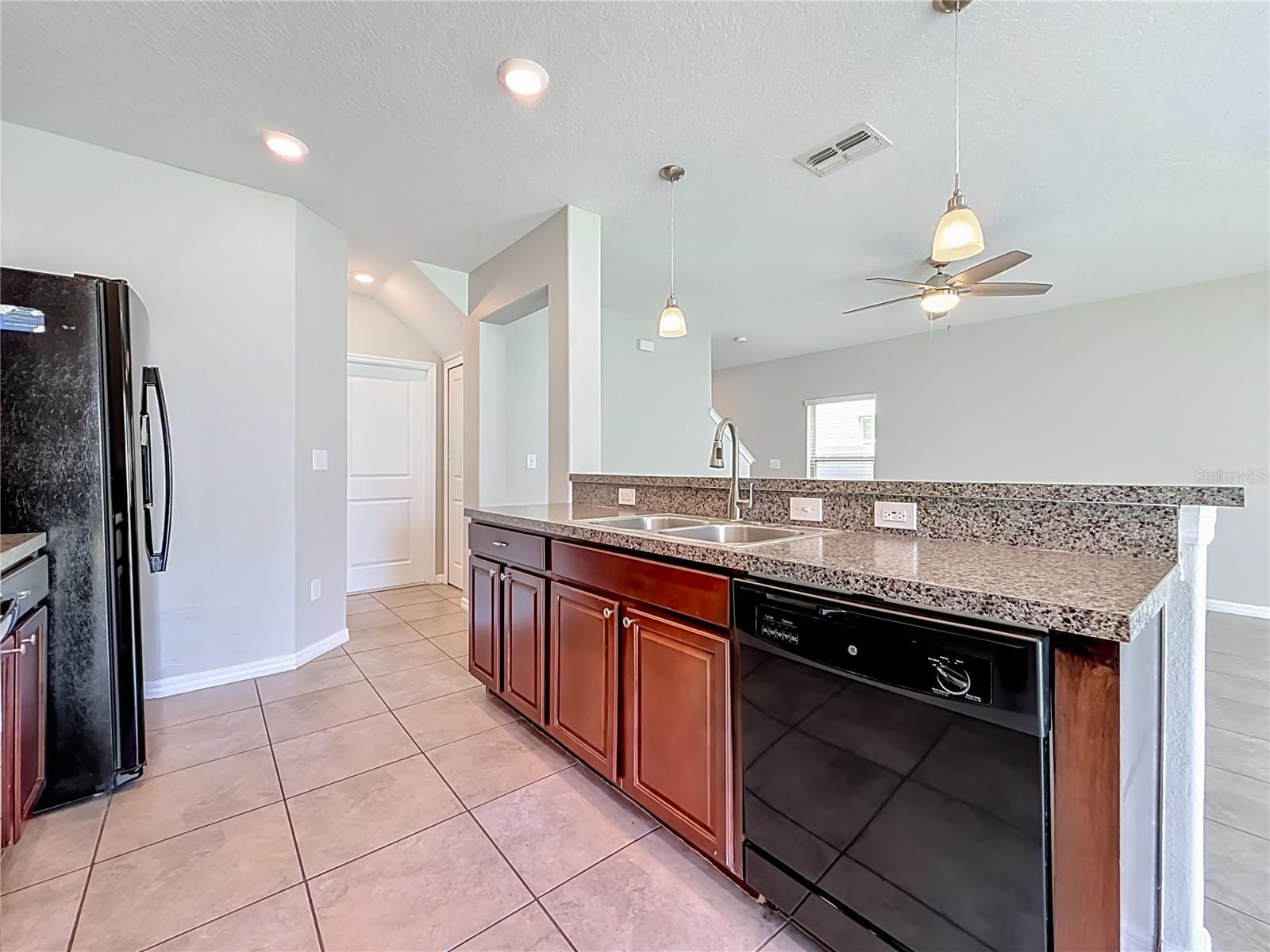 7405 EVENING PRIMROSE CT, TAMPA, FL, 33619