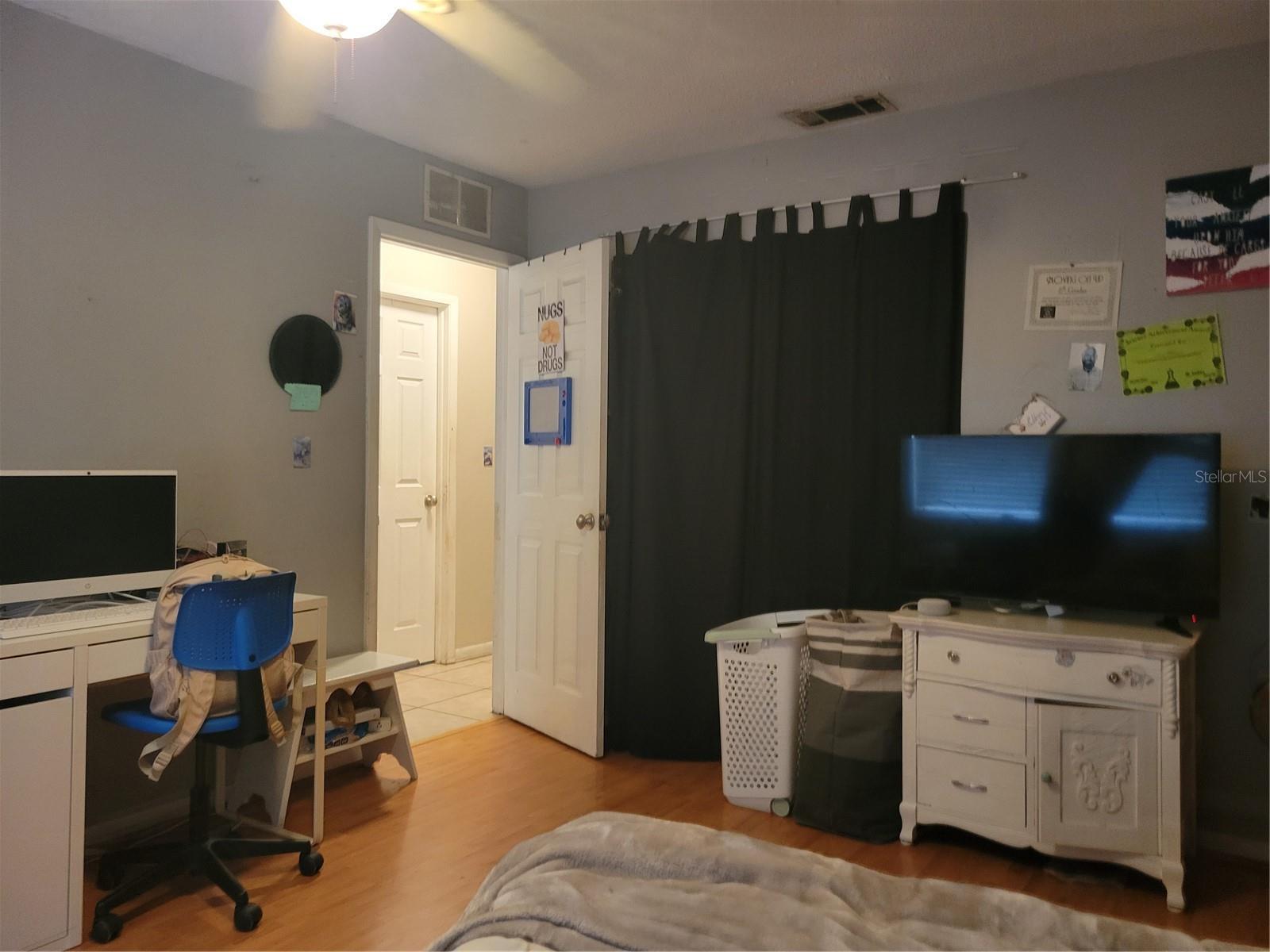 9321 91ST ST, SEMINOLE, FL, 33777